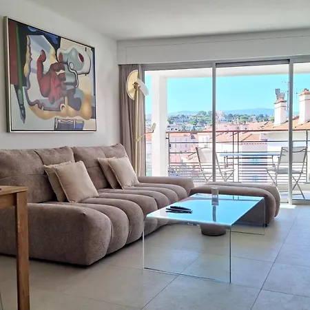 Cannes Centre - Cavell Suites - Walking Distance From Palais Des Festivals And Beach - Free Parking - Perfect Location For Business And Holliday